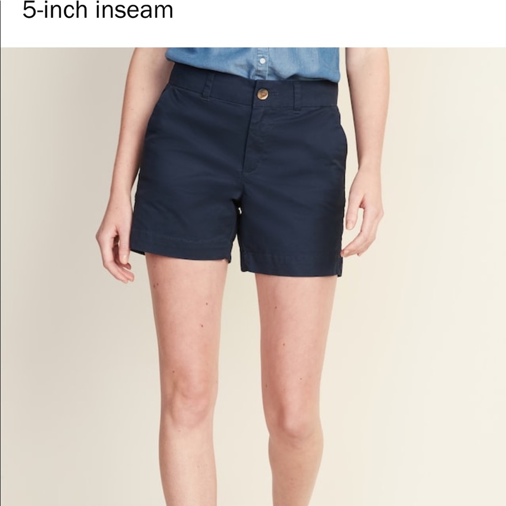 Old navy khaki style shorts